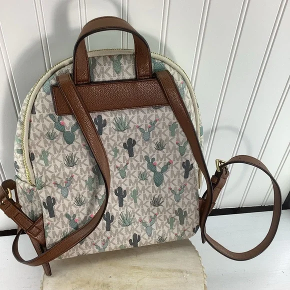 Michael Kors Cactus Print Backpack limited addition  display picture 2